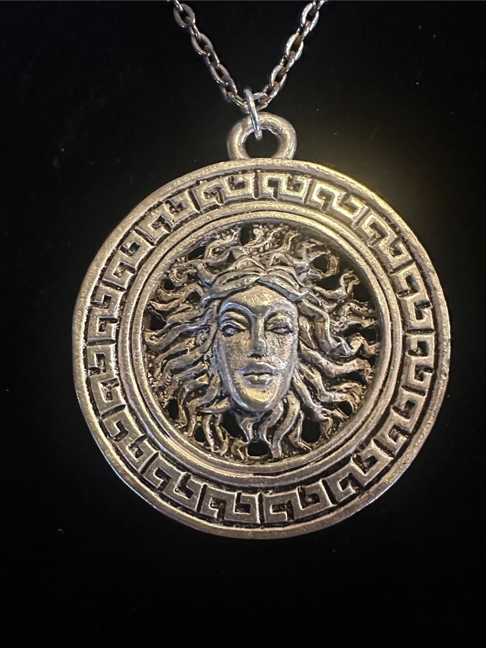 MEDUSA PENDANT(WITH CHAIN)